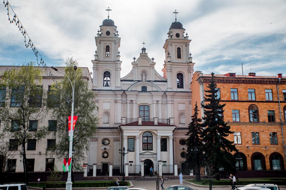 tur po Minsku, tur po Belarusi, ekskursiina avto